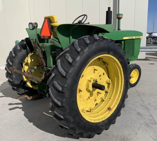 1967 John Deere 3020 Tractor  For Sale - Image 3