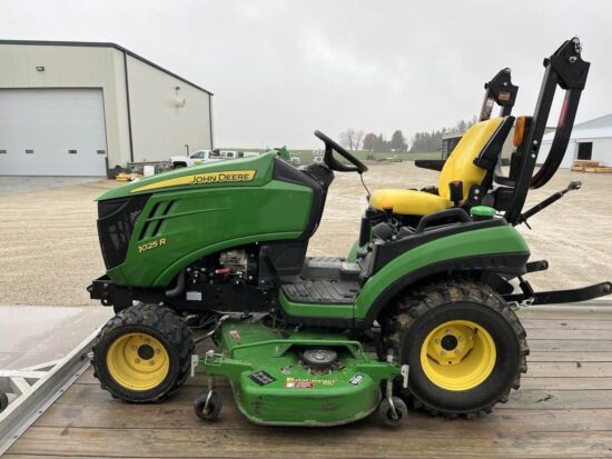 2017 John Deere 1025R Tractor For Sale - Image 2