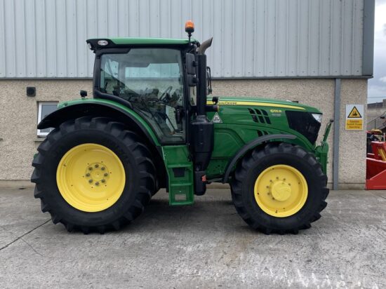 2017 John Deere 6155R - Image 2
