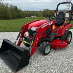2021 Massey Ferguson GC1723 Mfwd Tractor
