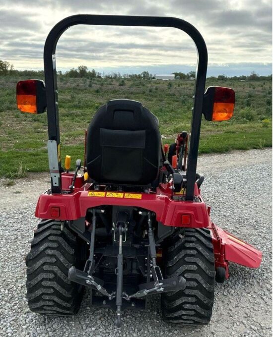 2021 Massey Ferguson GC1723 Mfwd Tractor - Image 4