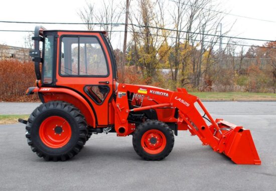 Kubota L2501 Tractor