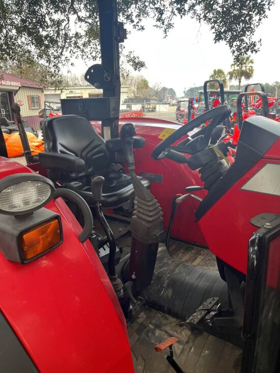 2015 Massey Ferguson 4708 Tractor - Image 3