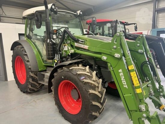 Fendt 200 Vario Tractor