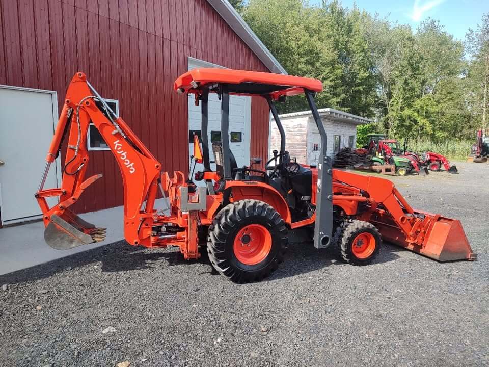 Kubota tractor with backhoe for sale