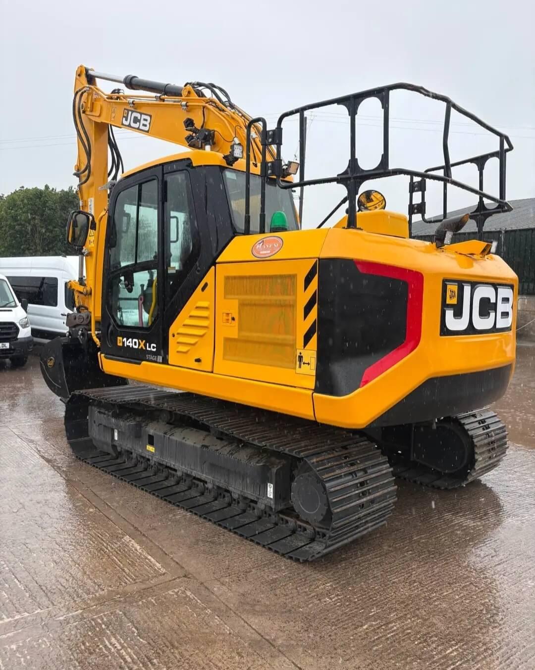 14 tonne excavator